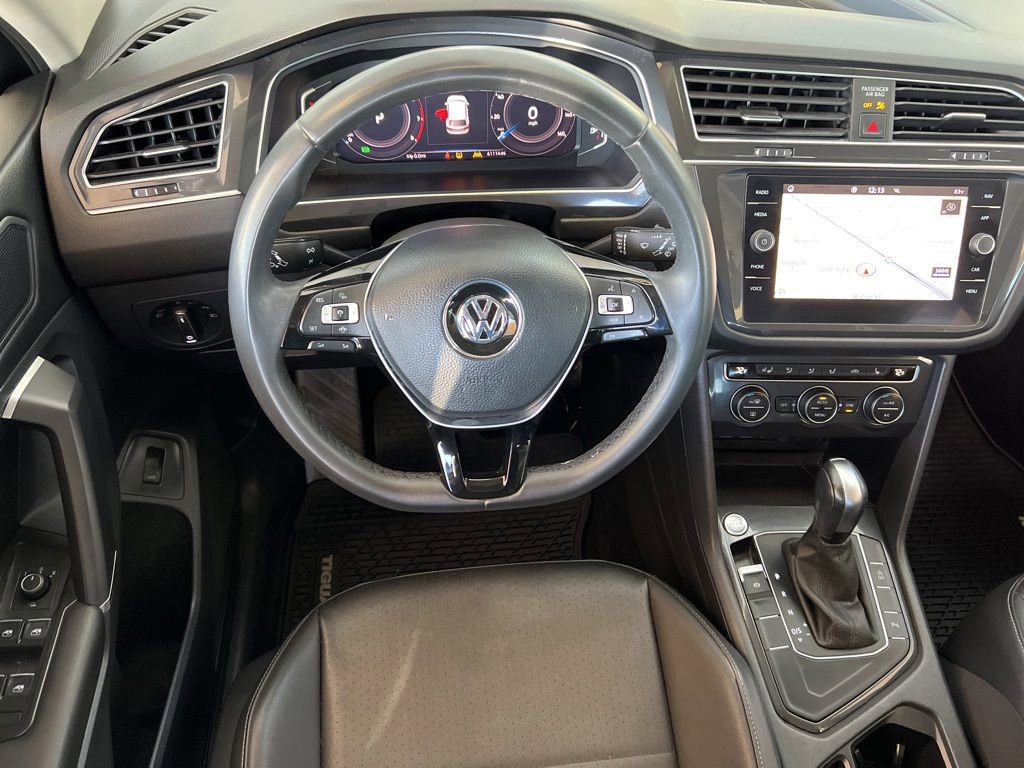Used 2020 Volkswagen Tiguan SEL w/ Tiguan Three-Row MDO Package FWD image 15