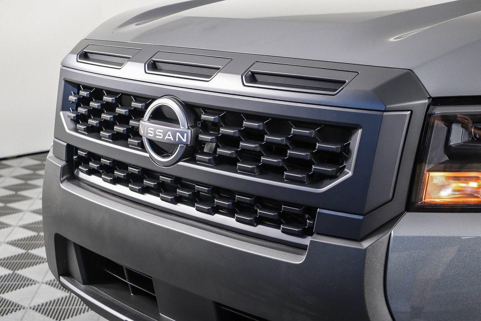 New 2027 Nissan Frontier S RWD image 5
