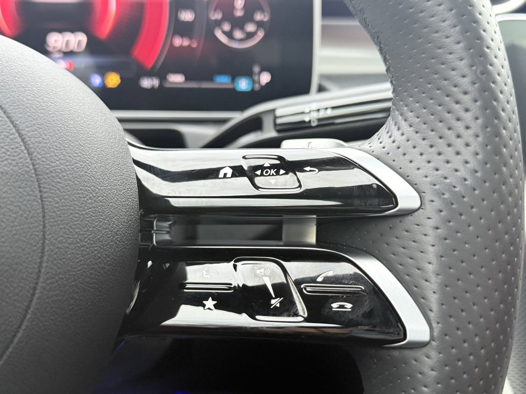 Used 2024 Mercedes-Benz C 300 Sedan image 34