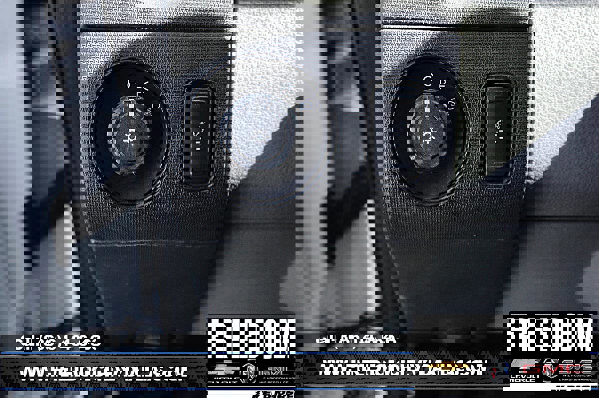 Used 2015 Ford F550 4x4 Regular Cab Super Duty image 19