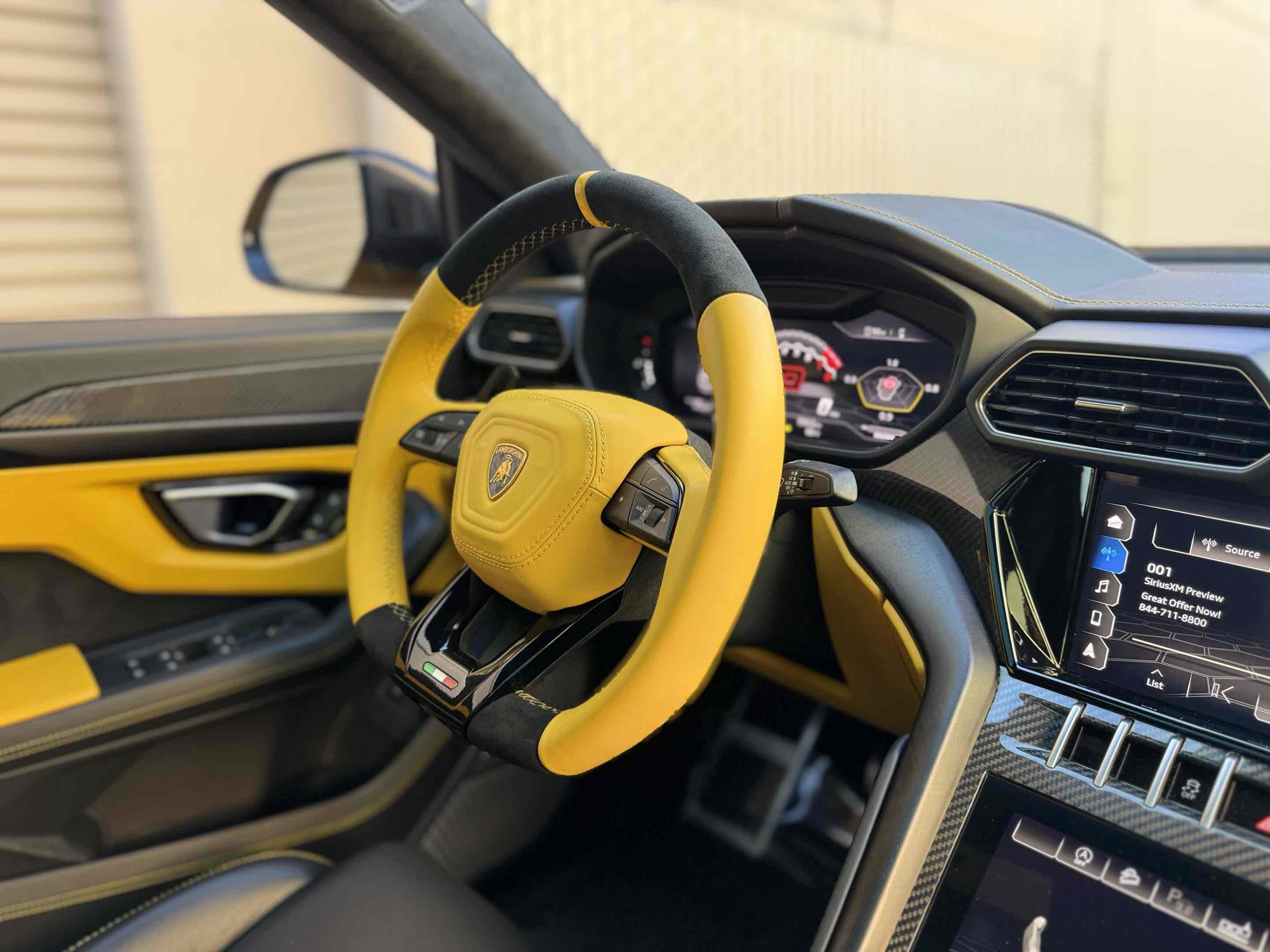 Used 2021 Lamborghini Urus image 37