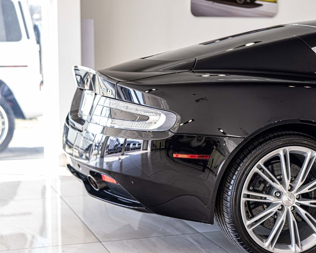 Used 2013 Aston Martin DB9 Coupe image 12