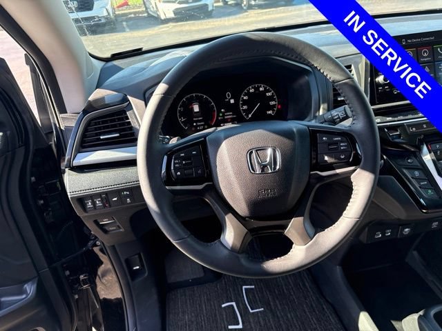 Used 2026 Honda Odyssey Touring image 11