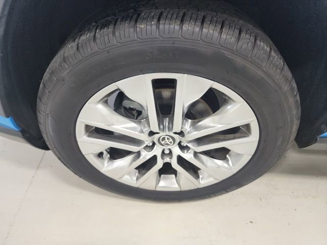 Certified 2021 Toyota RAV4 XLE Premium image 39