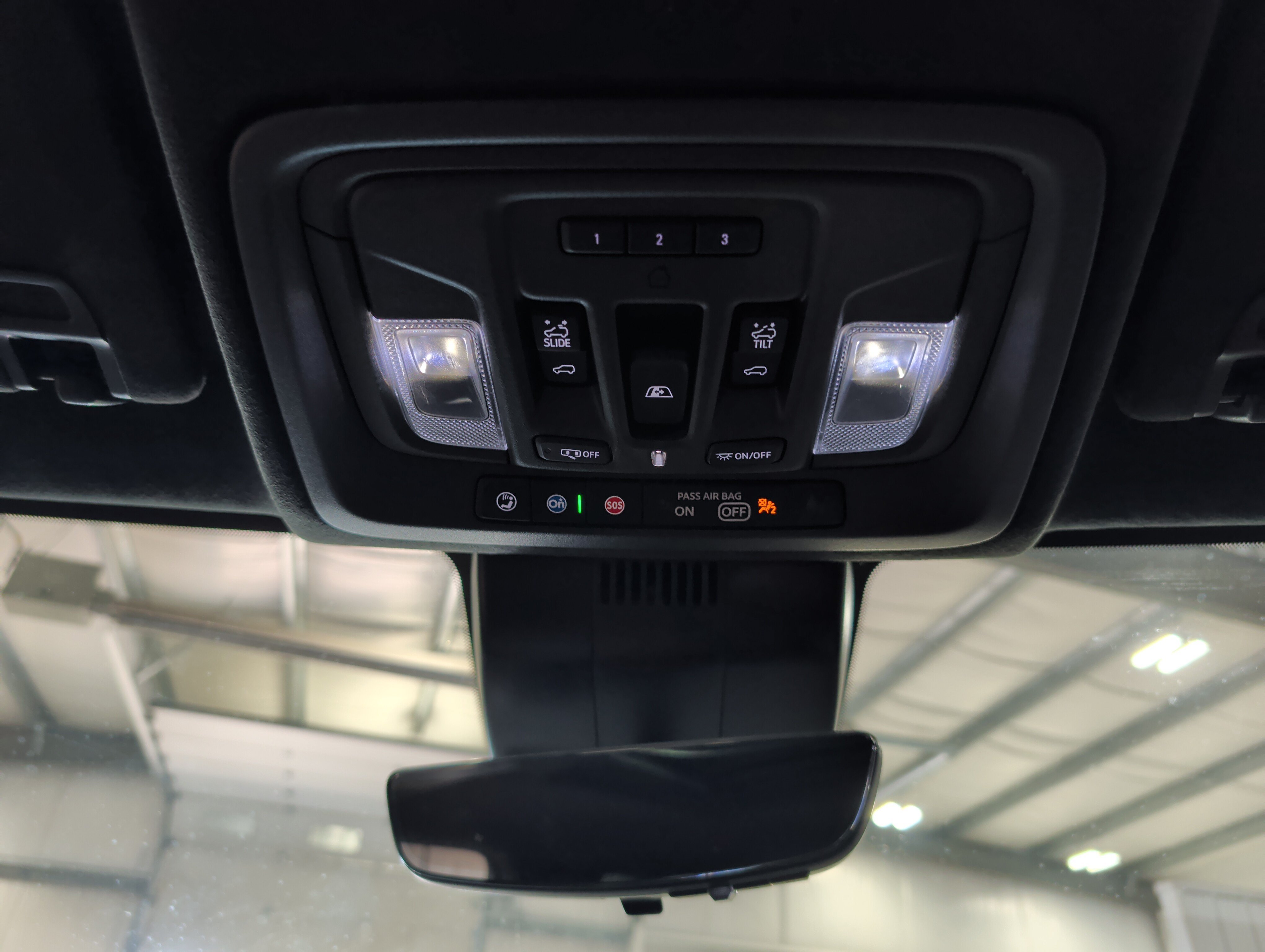 Used 2024 GMC Sierra 3500 Denali Ultimate AWD/4WD image 13