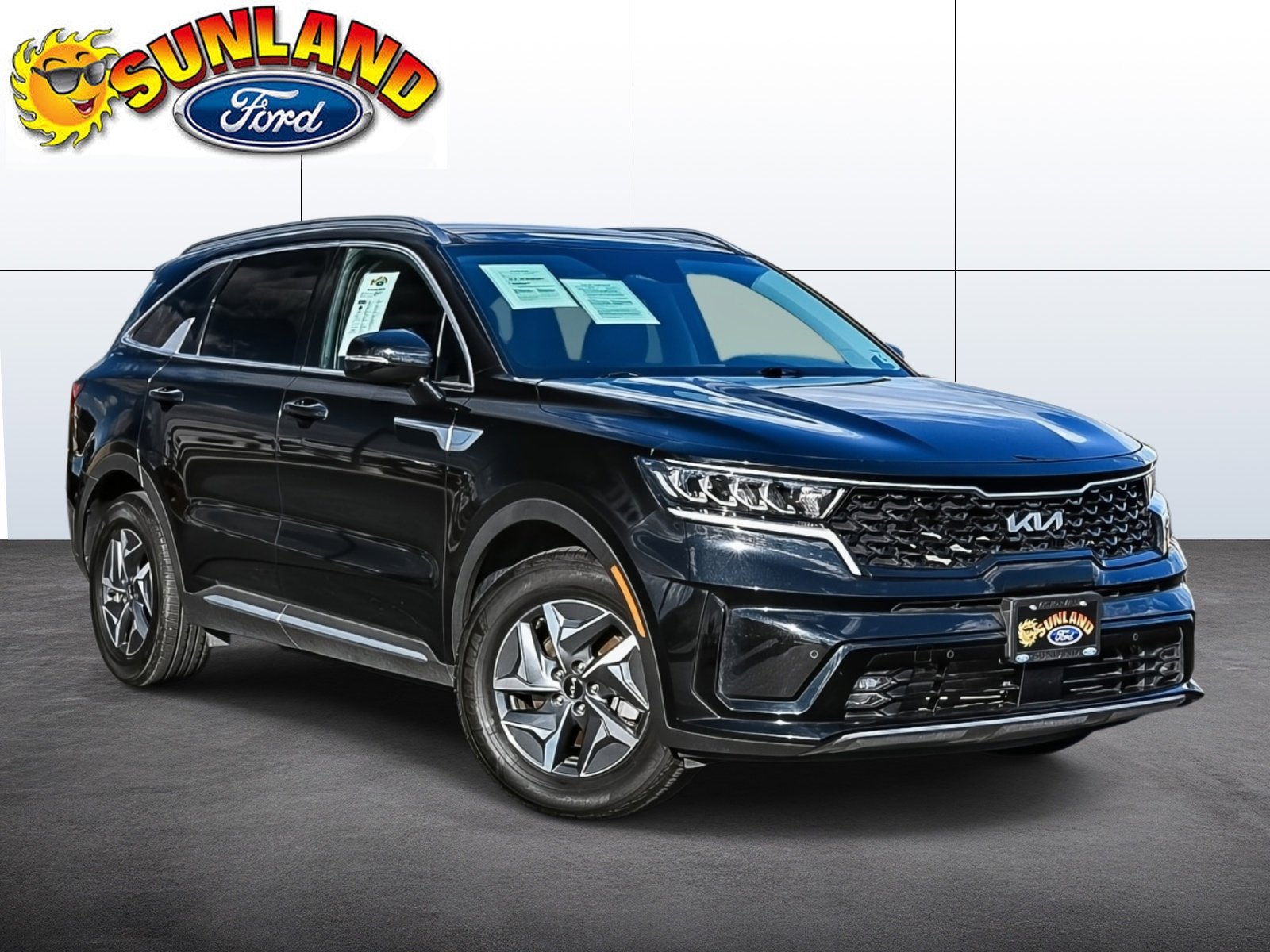 Used 2023 Kia Sorento EX w/ Panoramic Sunroof Package image 1