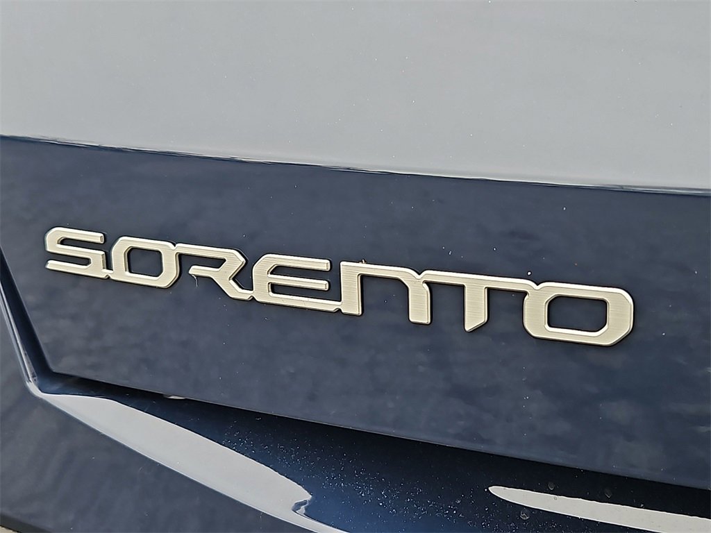 Certified 2025 Kia Sorento S w/ Panoramic Sunroof Package image 33