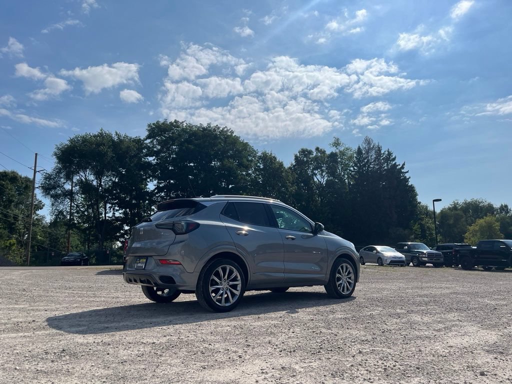 Used 2024 Buick Encore GX Avenir w/ Avenir Convenience Package AWD/4WD image 7