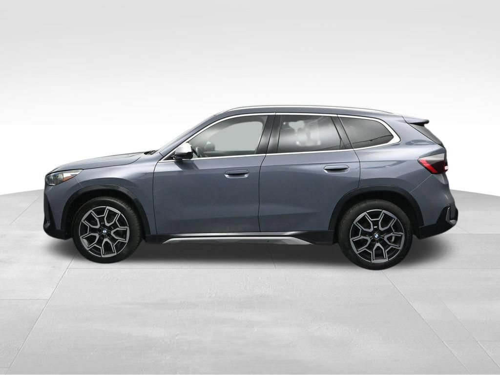 Used 2023 BMW X1 xDrive28i AWD/4WD image 2