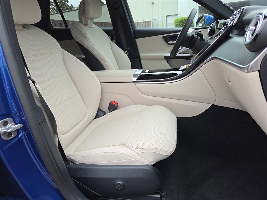 New 2026 Mercedes-Benz GLC 300 4MATIC image 16