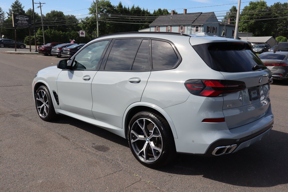 Used 2026 BMW X5 M60i AWD/4WD image 7