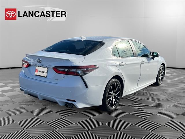 Certified 2022 Toyota Camry SE image 7