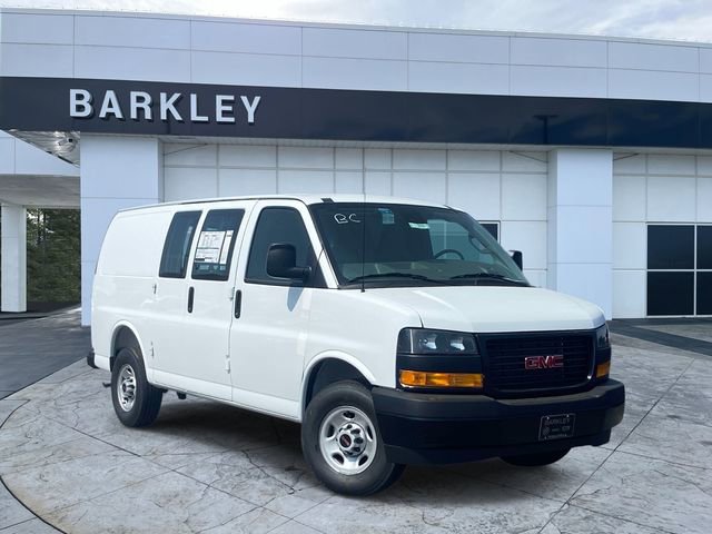 New 2026 GMC Savana 2500 w/ Driver Convenience Package image 1