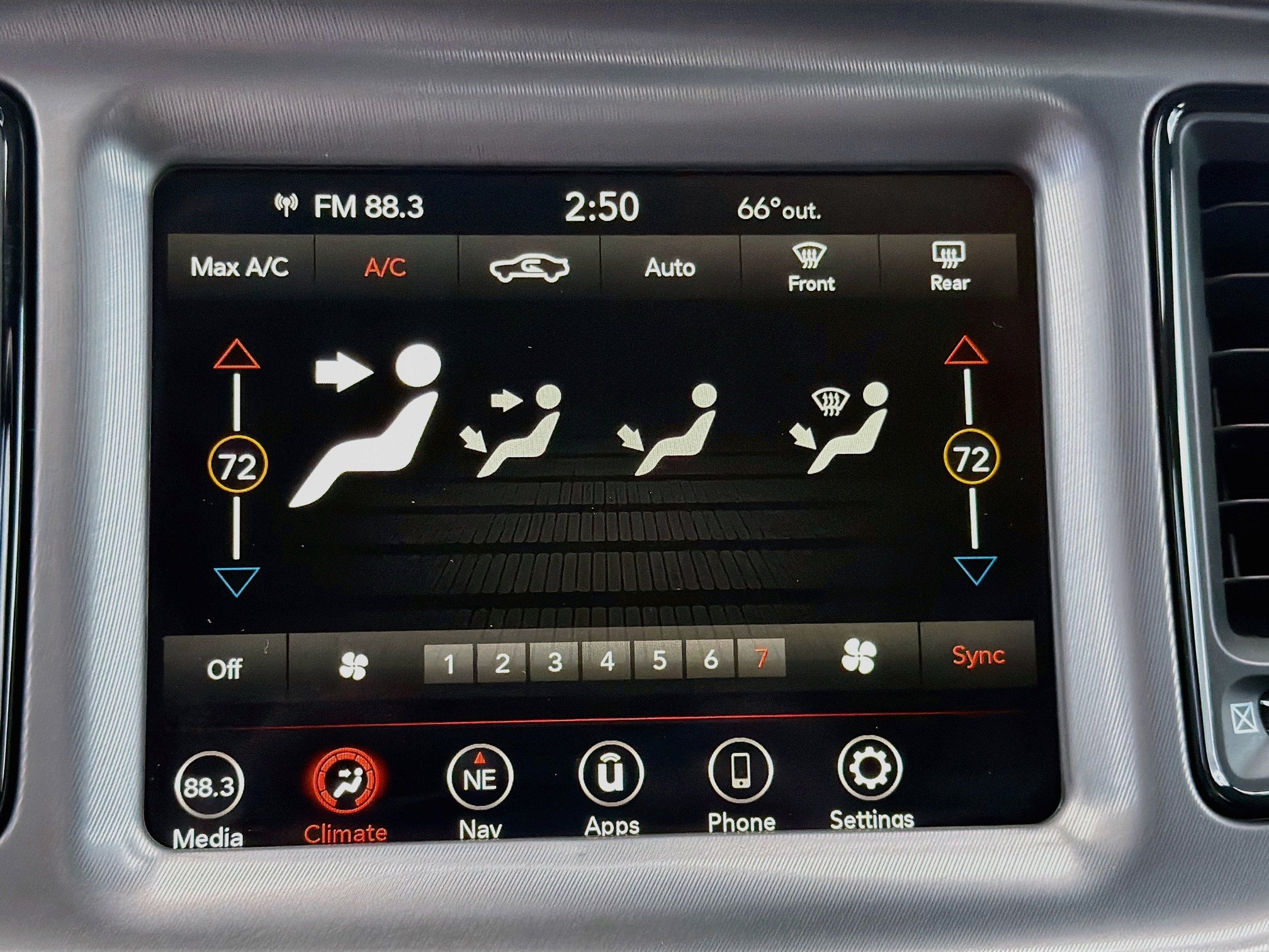 Used 2023 Dodge Challenger R/T RWD image 31