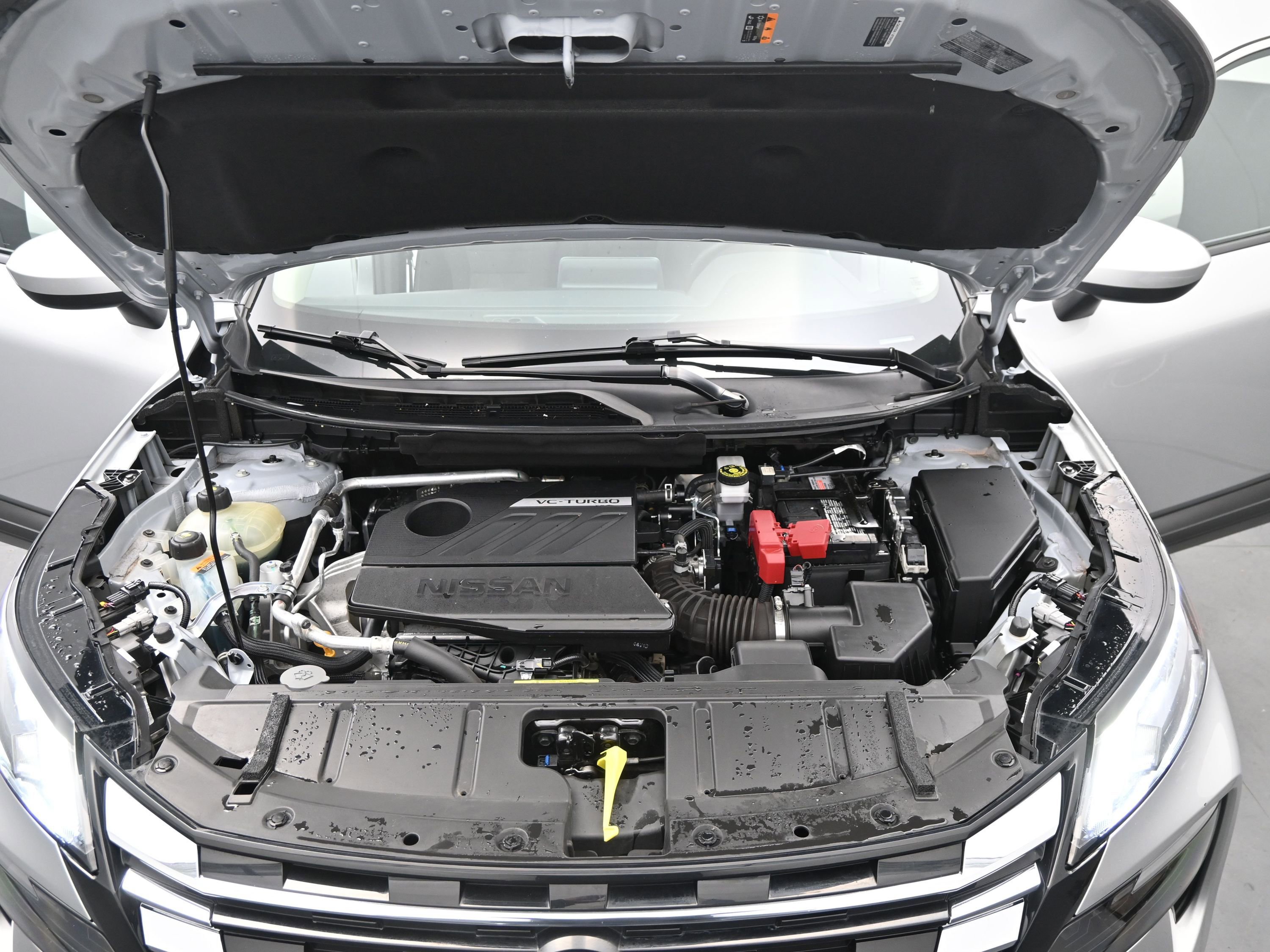 Used 2025 Nissan Rogue SV image 22