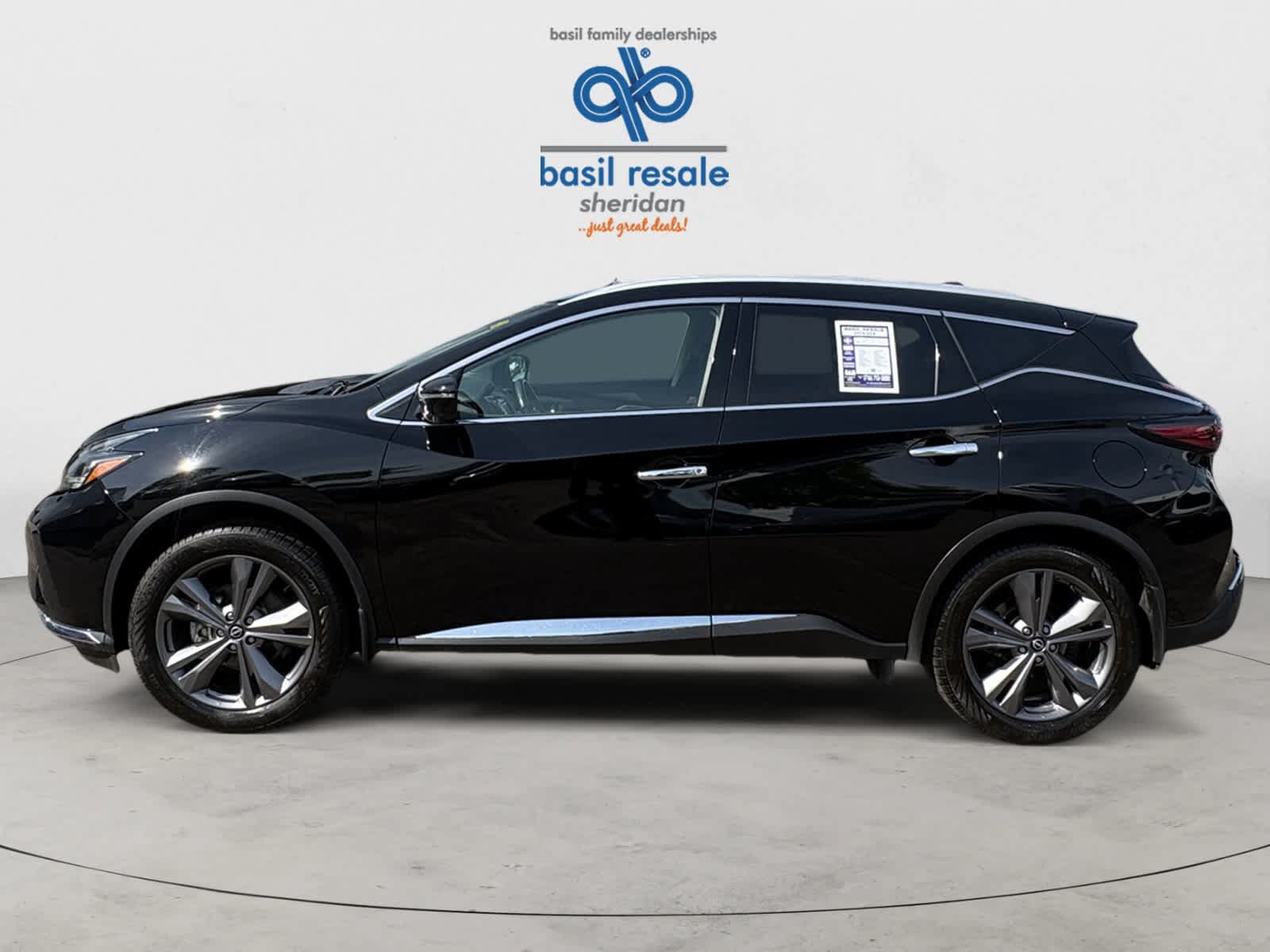 Used 2024 Nissan Murano SV AWD/4WD image 3