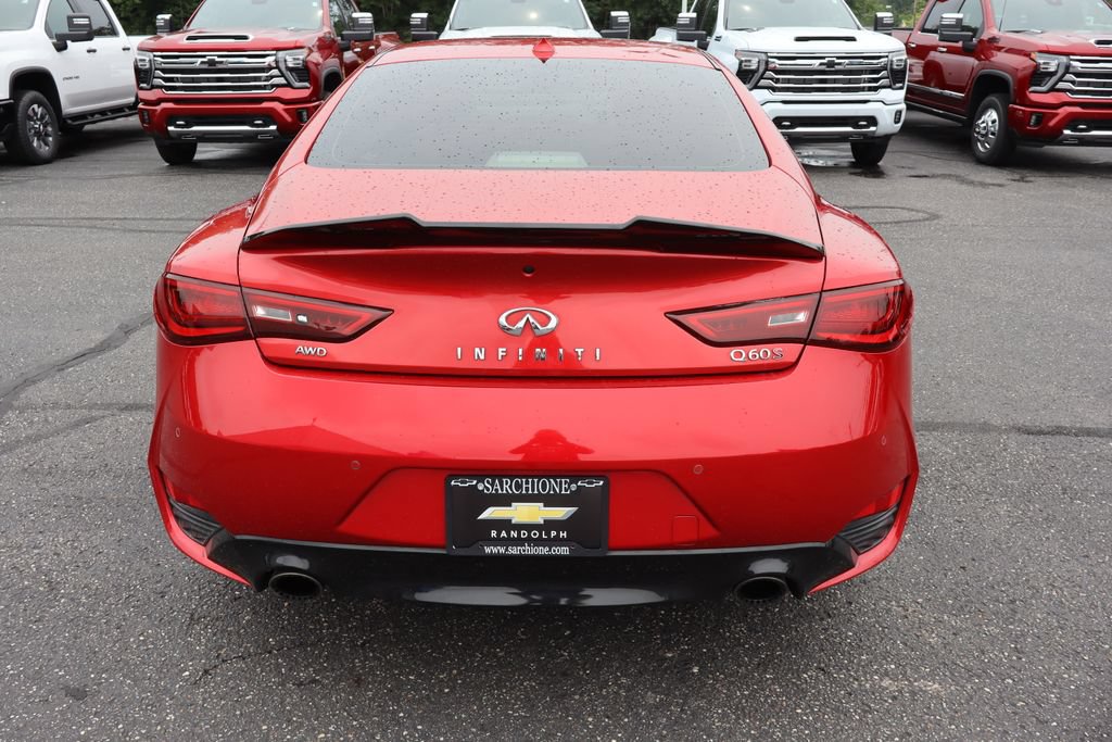 Used 2017 INFINITI Q60 Red Sport 400 AWD/4WD image 31