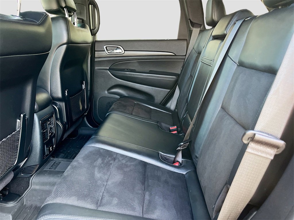 Used 2020 Jeep Grand Cherokee Altitude image 24