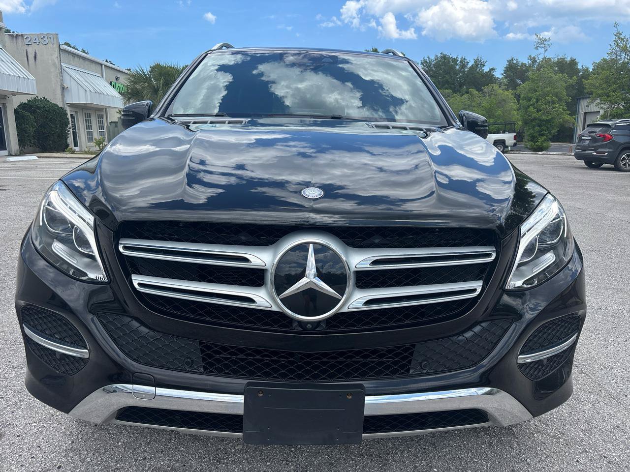 Used 2017 Mercedes-Benz GLE 350 4MATIC image 3