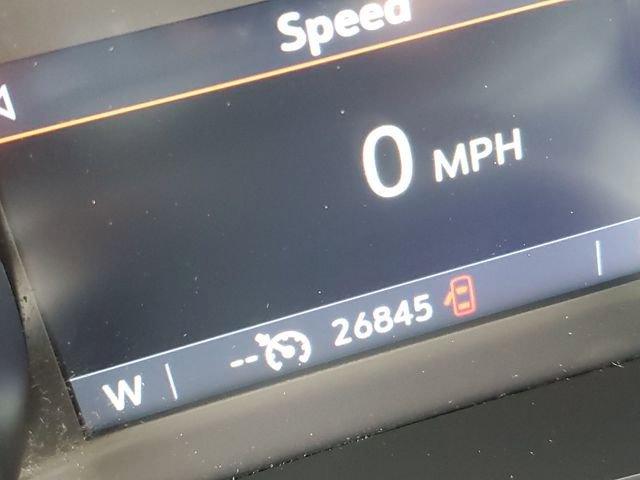 Used 2021 Buick Encore GX Essence image 11