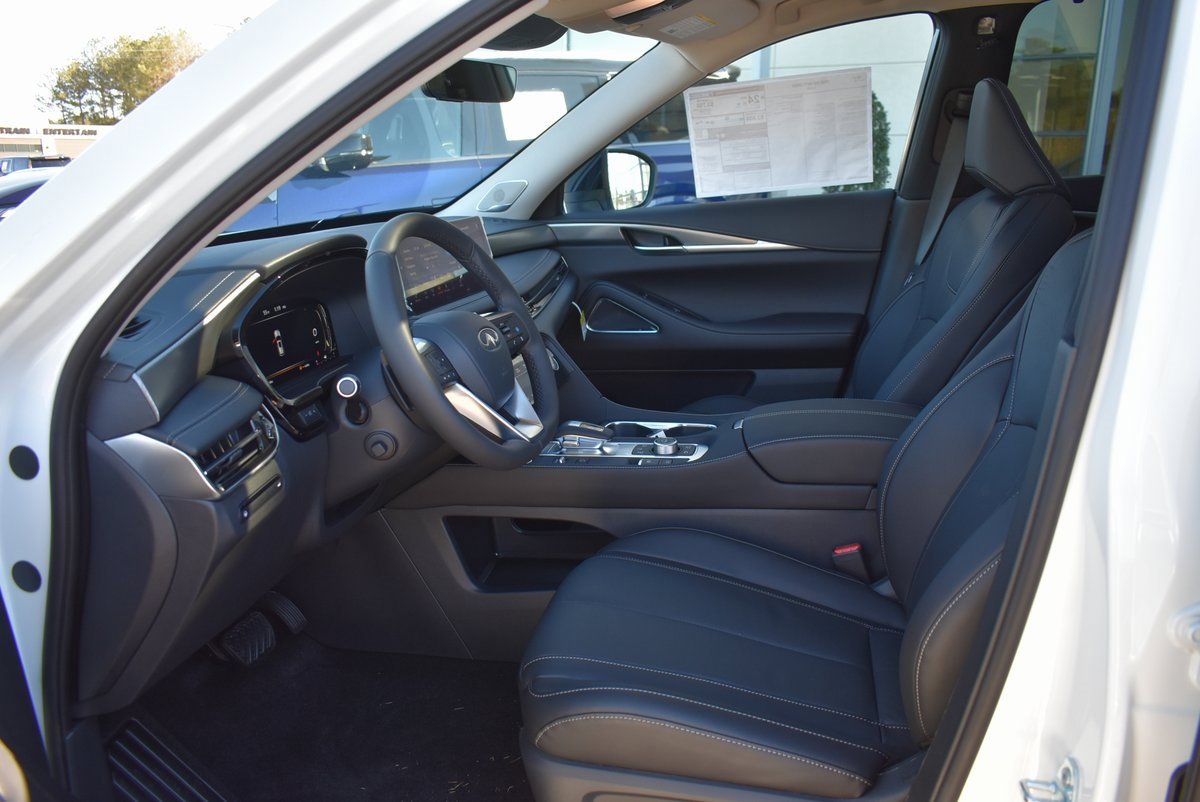 New 2025 INFINITI QX60 Luxe w/ Lighting Package (N94) image 10