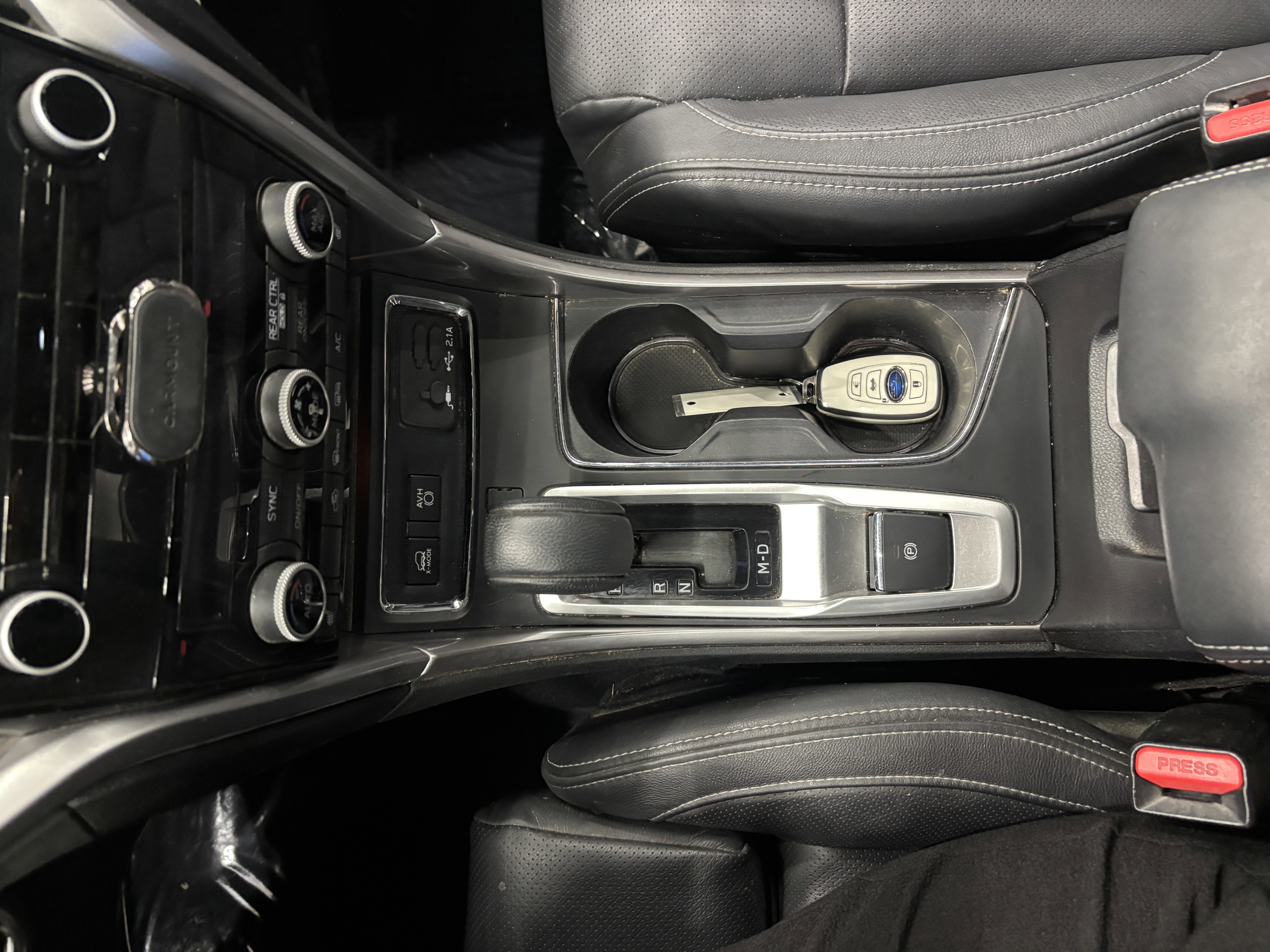 Used 2022 Subaru Ascent Limited w/ Technology Package image 18