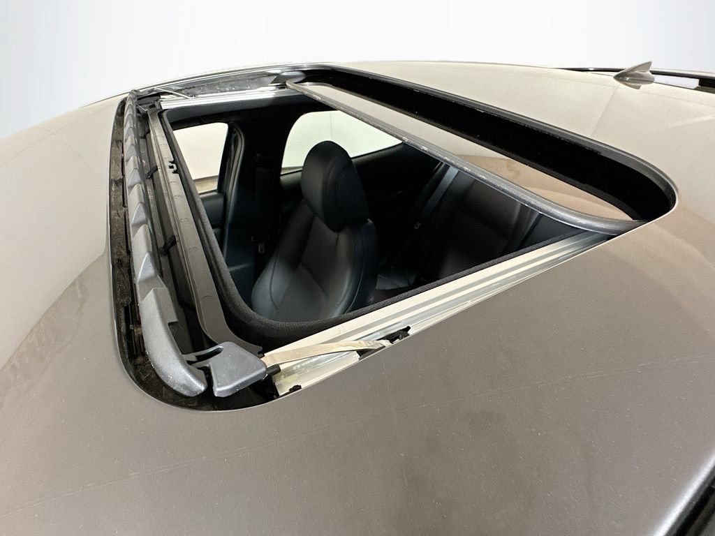 Certified 2026 MAZDA MAZDA3 Hatchback w/Premium Plus Pkg AWD/4WD image 21