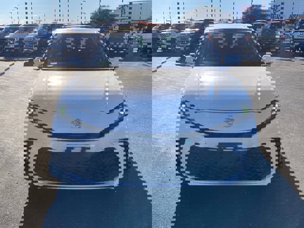 Certified 2025 Toyota Camry SE image 2