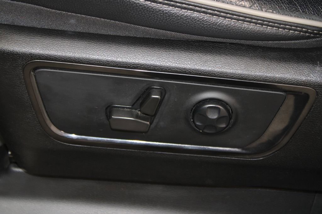 Used 2023 RAM 1500 Limited w/ Body Color Bumper Group image 22