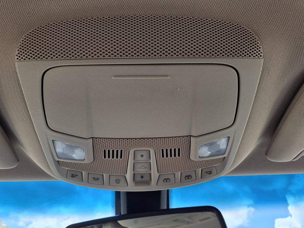 Used 2016 Lincoln MKX Reserve w/ Technology Package FWD image 26