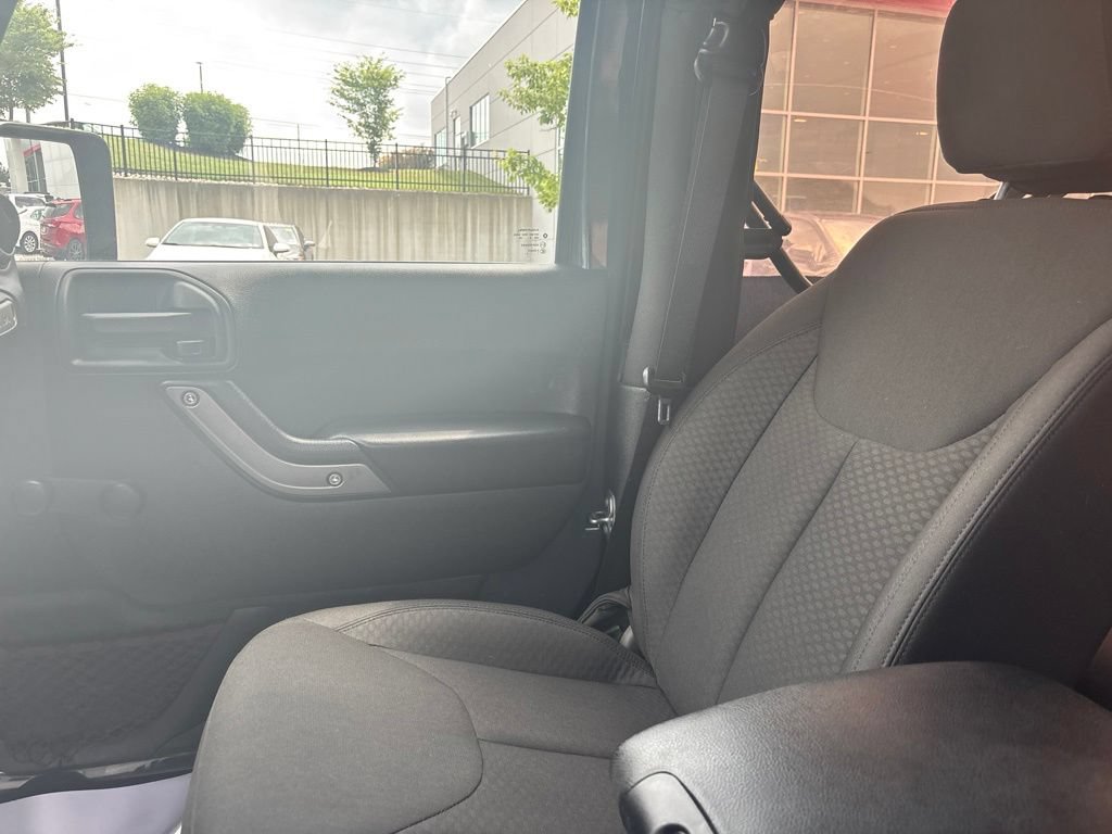 Used 2016 Jeep Wrangler Sport AWD/4WD image 34