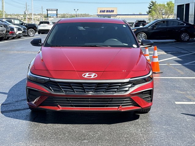 Used 2025 Hyundai Elantra Sport image 11