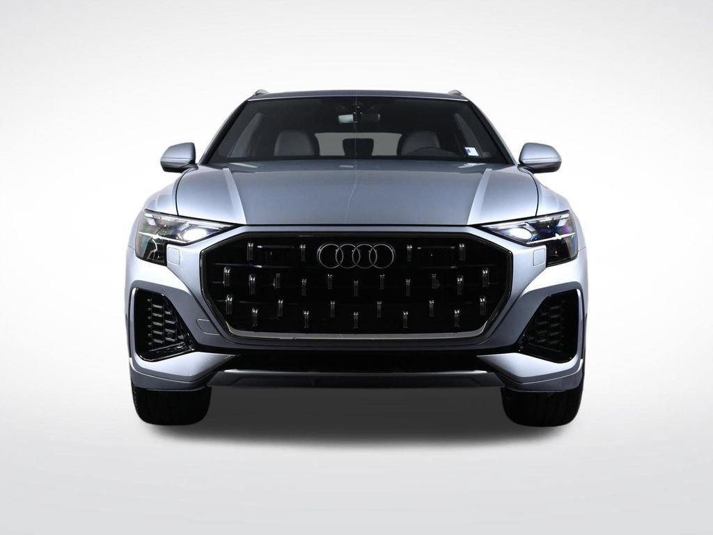 Used 2025 Audi Q8 Premium w/ Convenience Package AWD/4WD image 8
