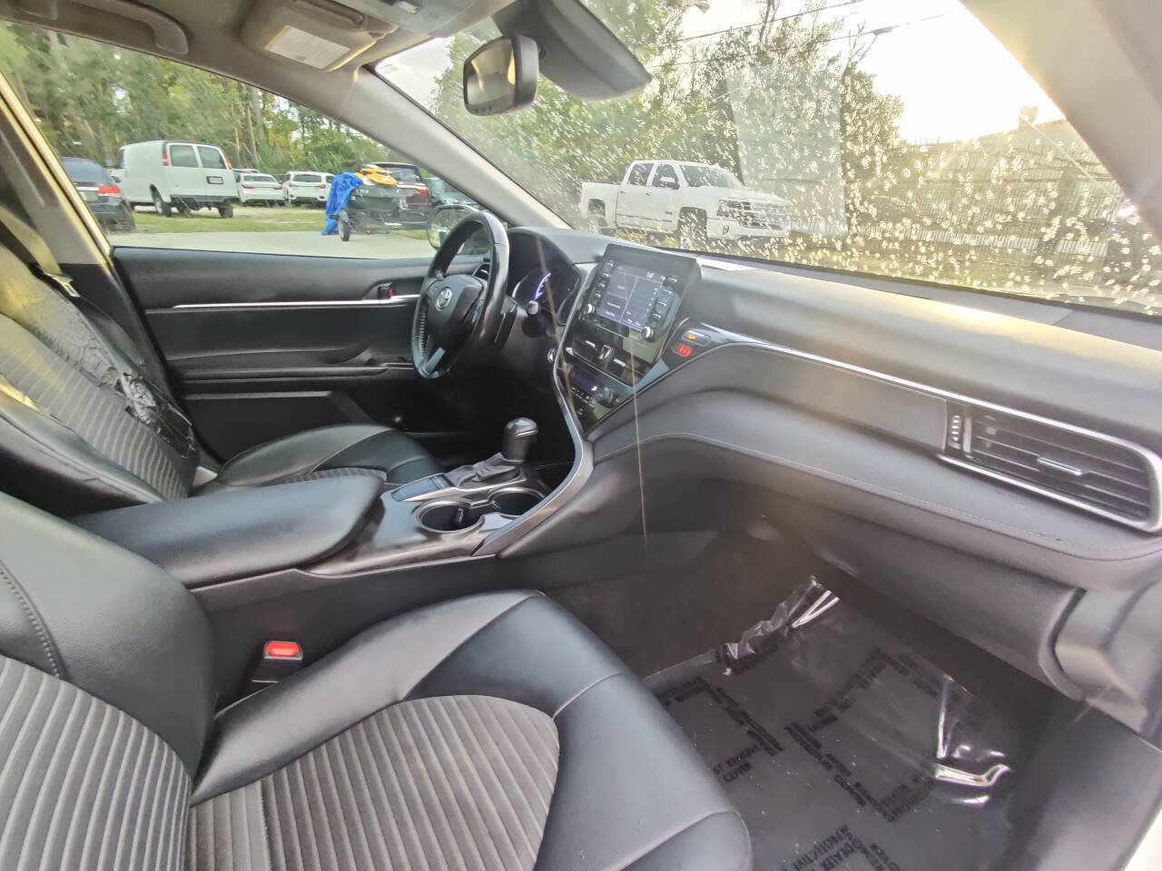 Used 2023 Toyota Camry SE w/ Convenience Package FWD image 10