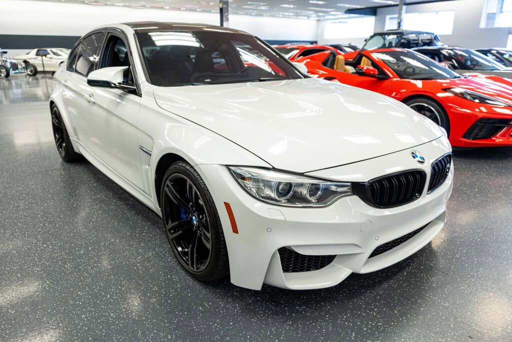 Used 2017 BMW M3 image 3