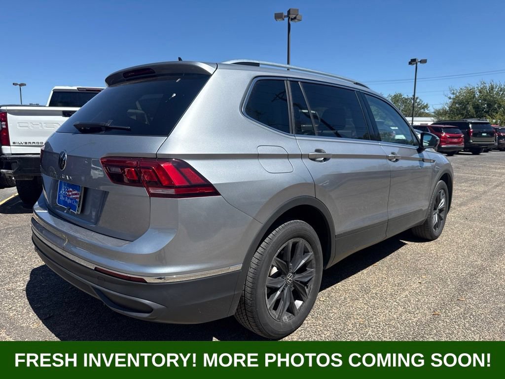 Used 2024 Volkswagen Tiguan SE FWD image 7