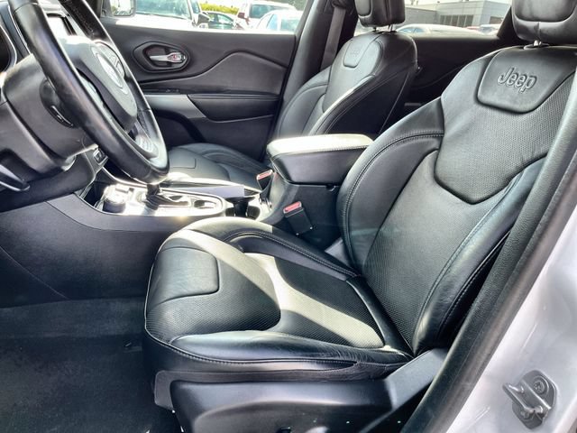 Used 2019 Jeep Cherokee Limited AWD/4WD image 14