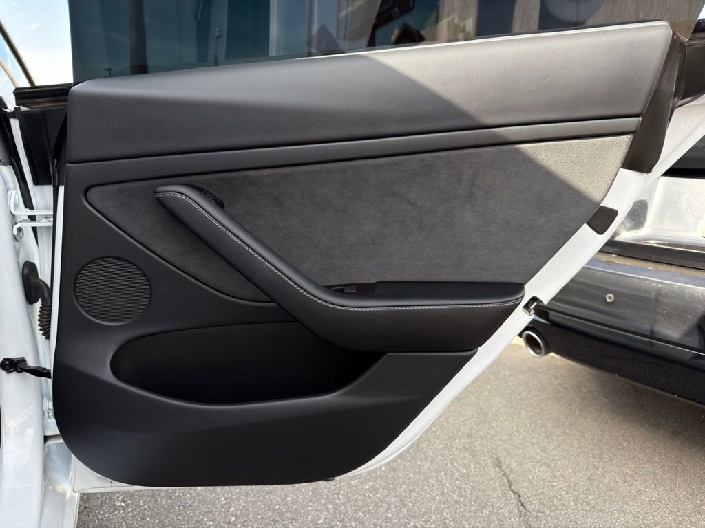 Used 2022 Tesla Model 3 Performance image 32