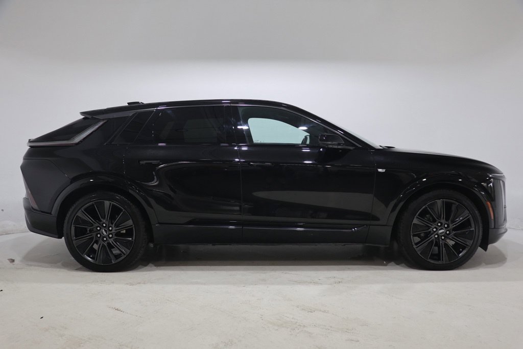 Used 2024 Cadillac Lyriq Sport w/ Nappa Leather Package AWD/4WD image 5