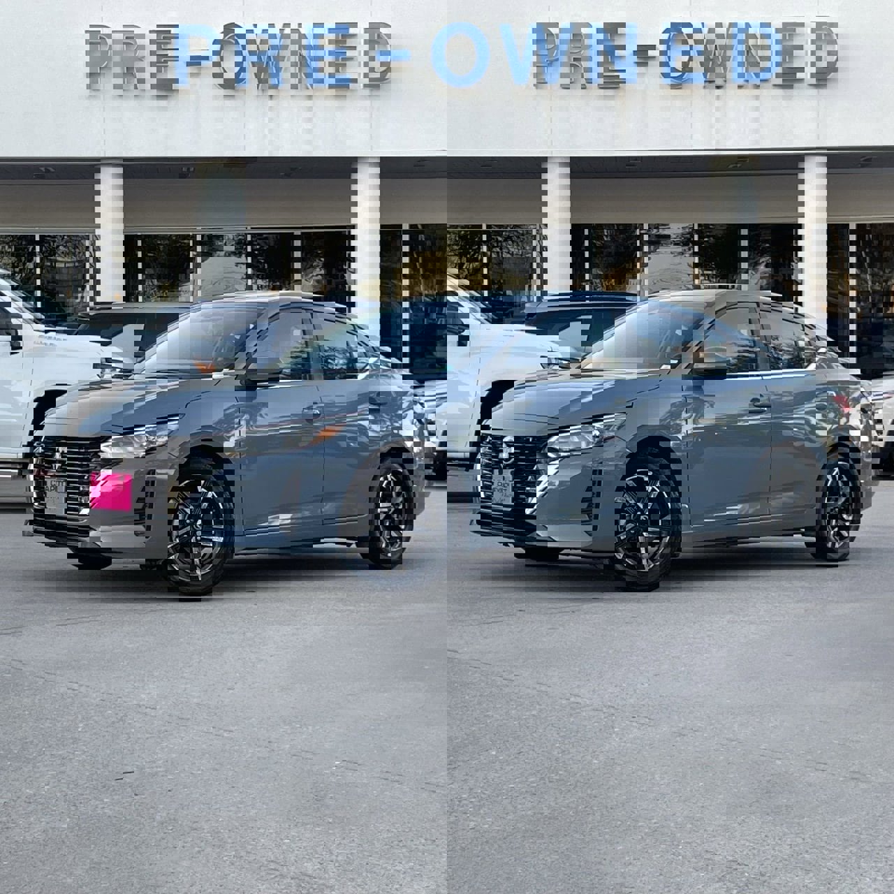 Used 2024 Nissan Sentra SV image 2