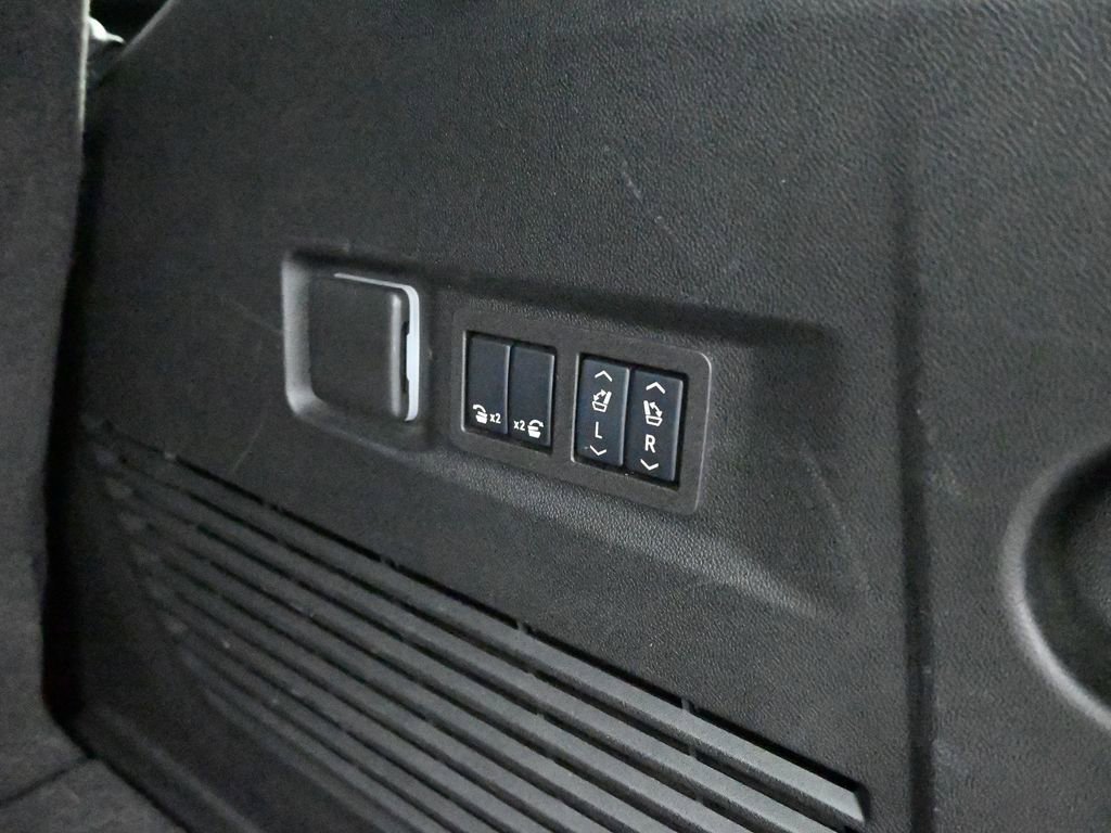 Used 2024 Chevrolet Tahoe RST w/ Luxury Package image 26