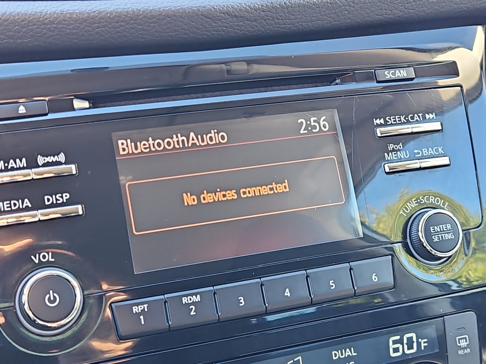 Used 2017 Nissan Rogue SV FWD image 19