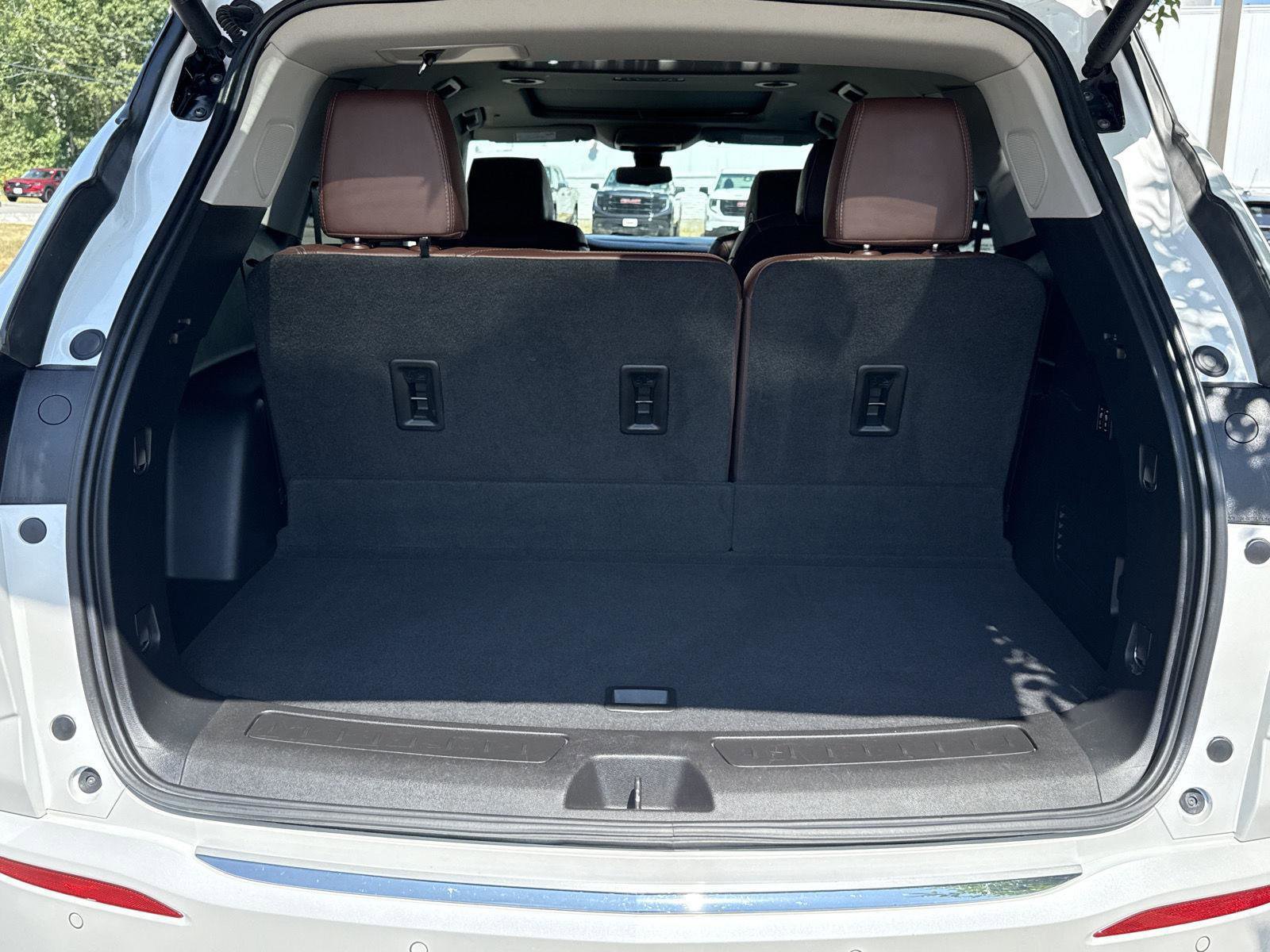 Used 2020 Buick Enclave Avenir w/ Avenir Technology Package image 15