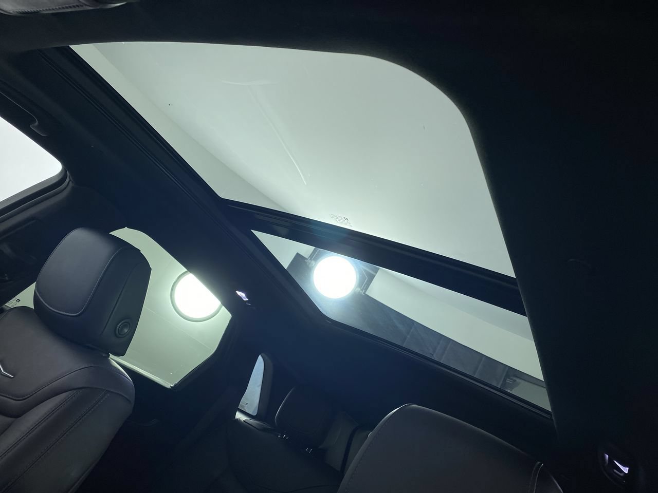 Certified 2020 Cadillac XT5 Premium Luxury FWD image 10