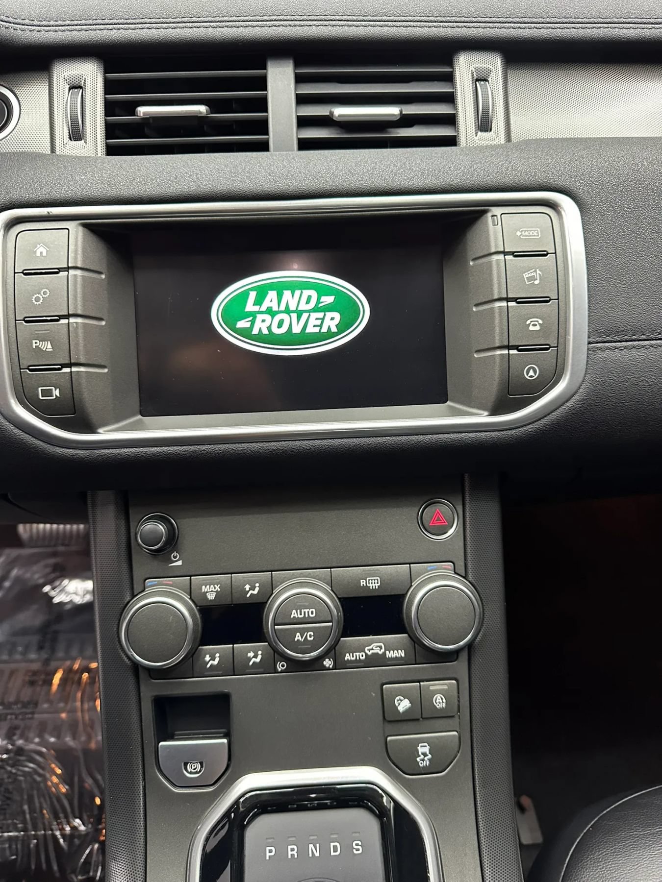 Used 2019 Land Rover Range Rover Evoque SE AWD/4WD image 19