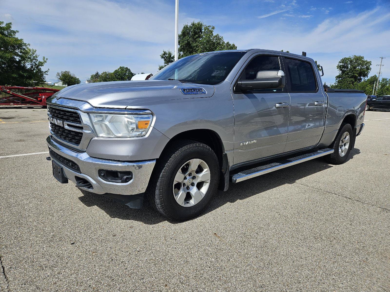 Used 2022 RAM 1500 Big Horn AWD/4WD image 3