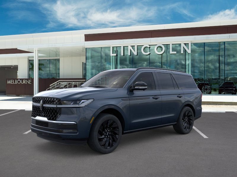 New 2026 Lincoln Navigator Reserve w/ Jet Appearance Package AWD/4WD image 1