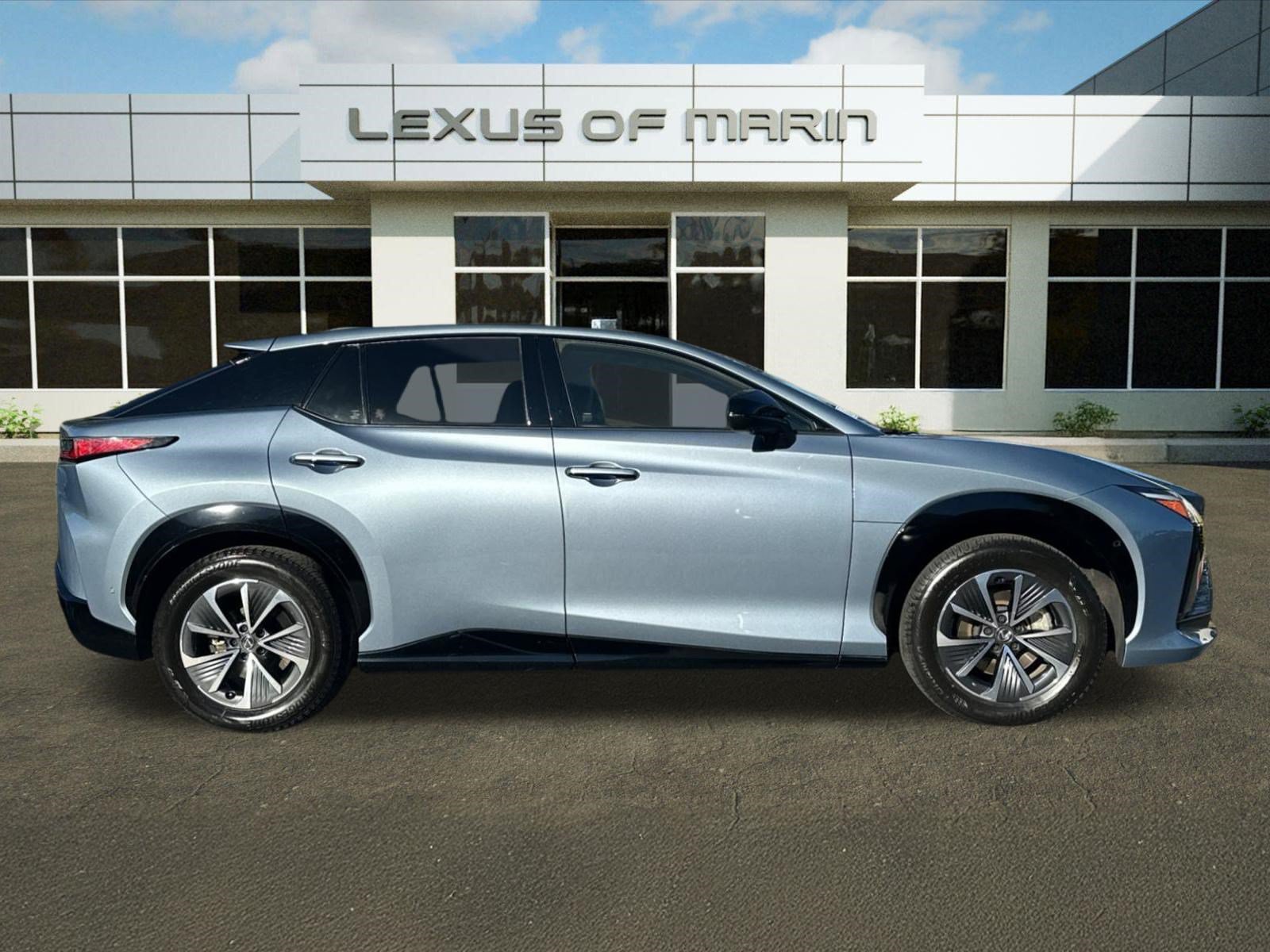 Certified 2023 Lexus RZ 450e Premium w/ Technology Package AWD/4WD image 8