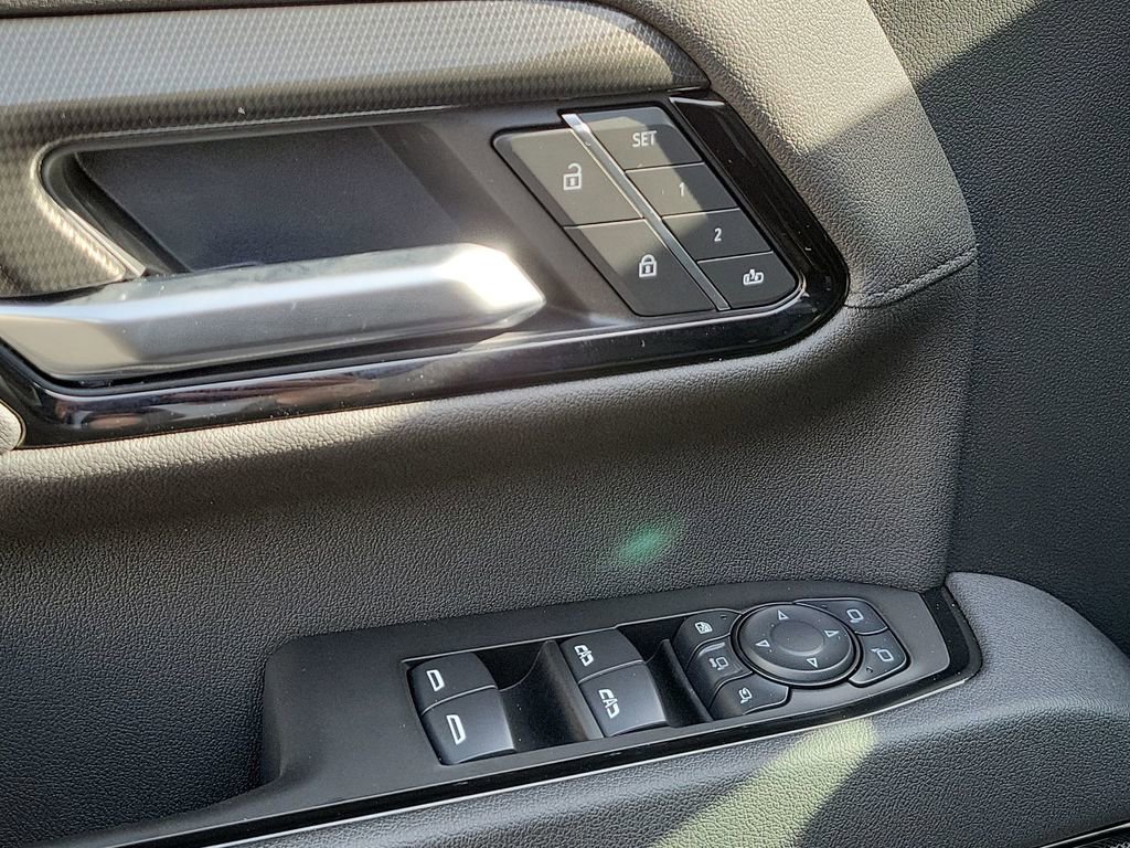 Certified 2025 GMC Sierra 2500 AT4 w/ AT4 Premium Plus Package image 24