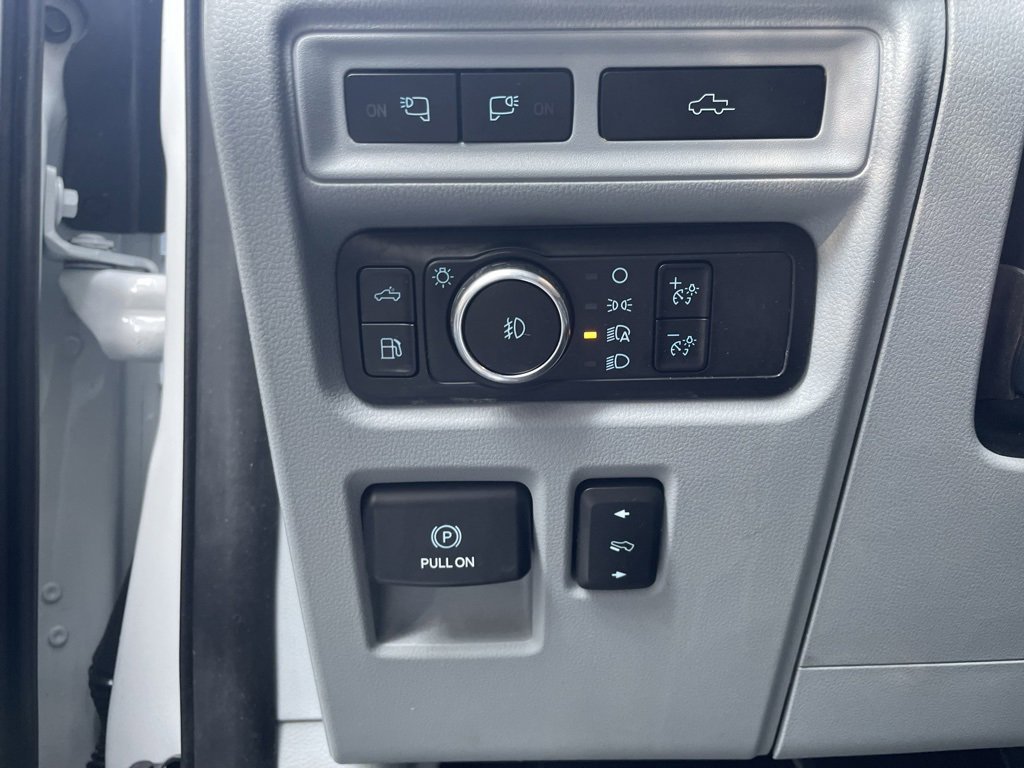 Used 2023 Ford F150 Limited image 12